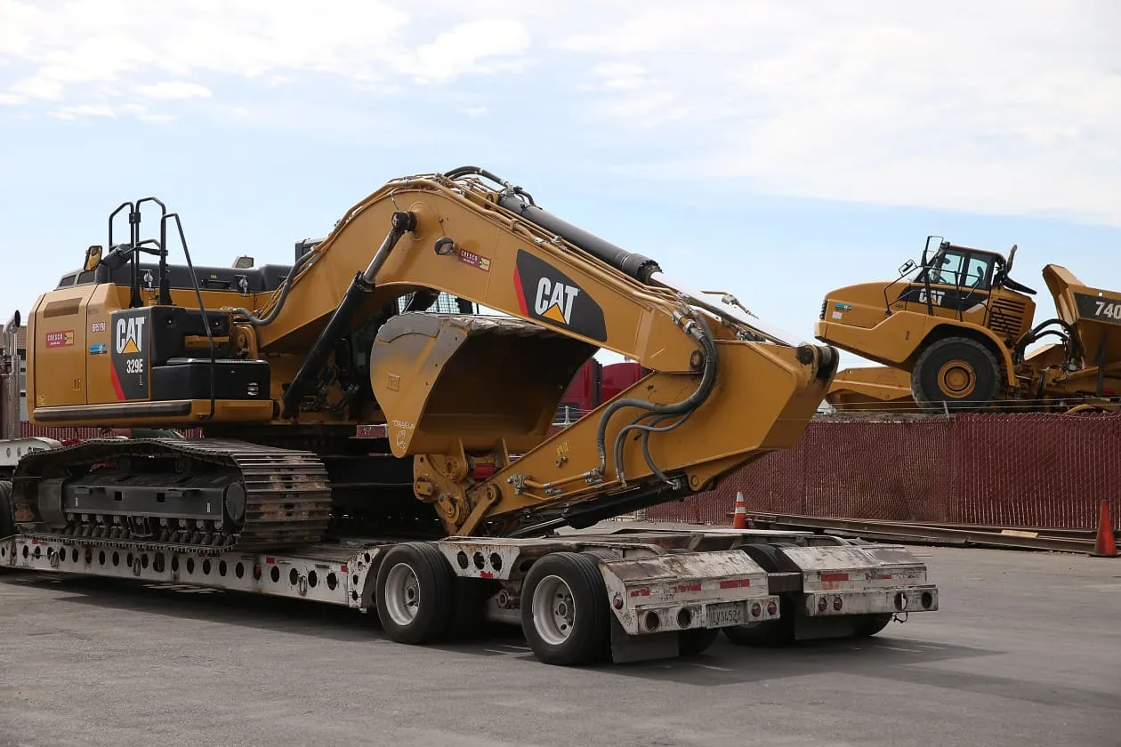 Caterpillar-ის აქციების ზრდა: მონაცემთა ცენტრებზე მოთხოვნა კომპანიის ისტორიულ მოგებას განაპირობებს